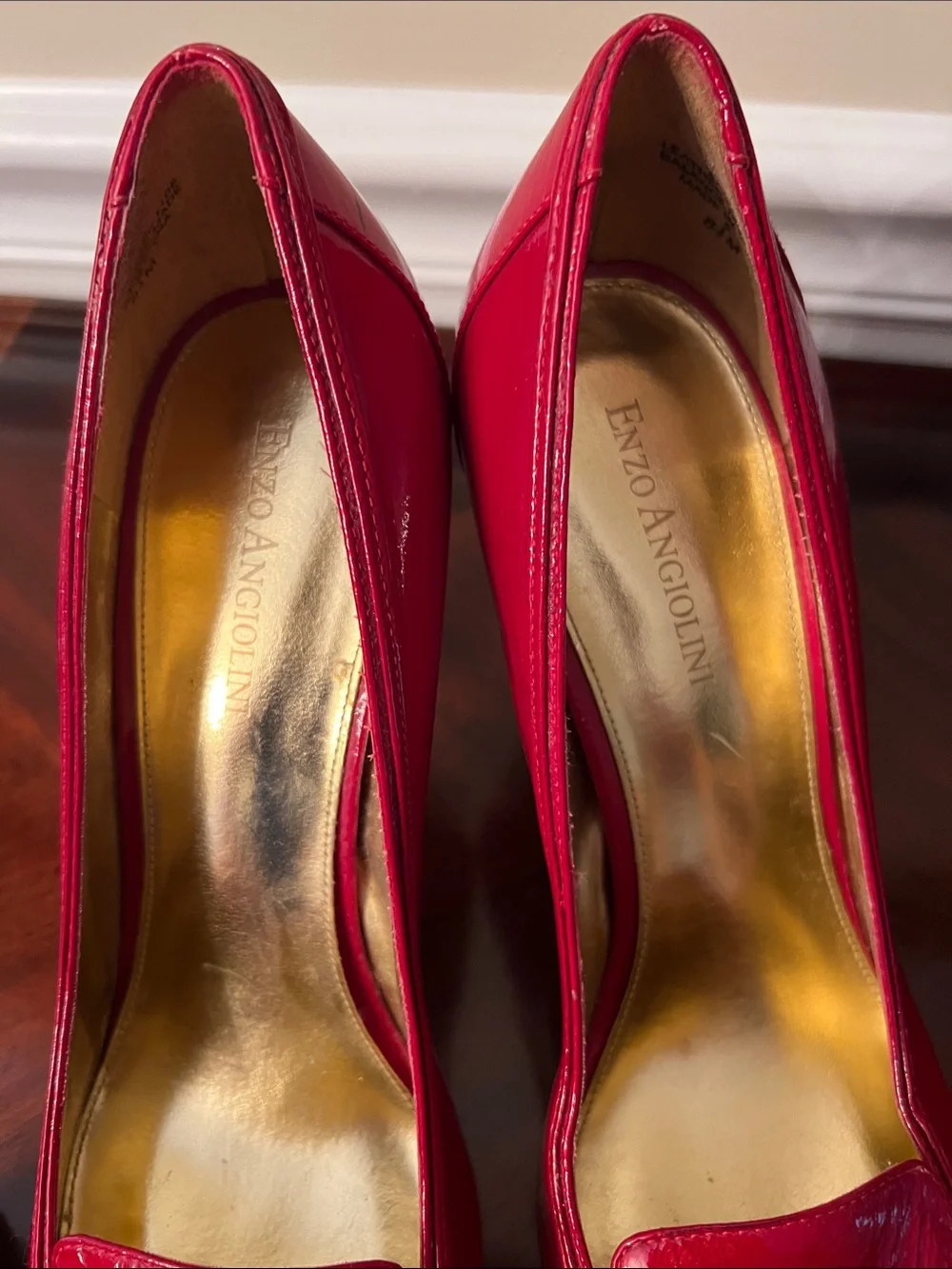 Enzo Angiolini Red Patent Leather Chain-Trim Heels BEAUTIFUL  8.5M